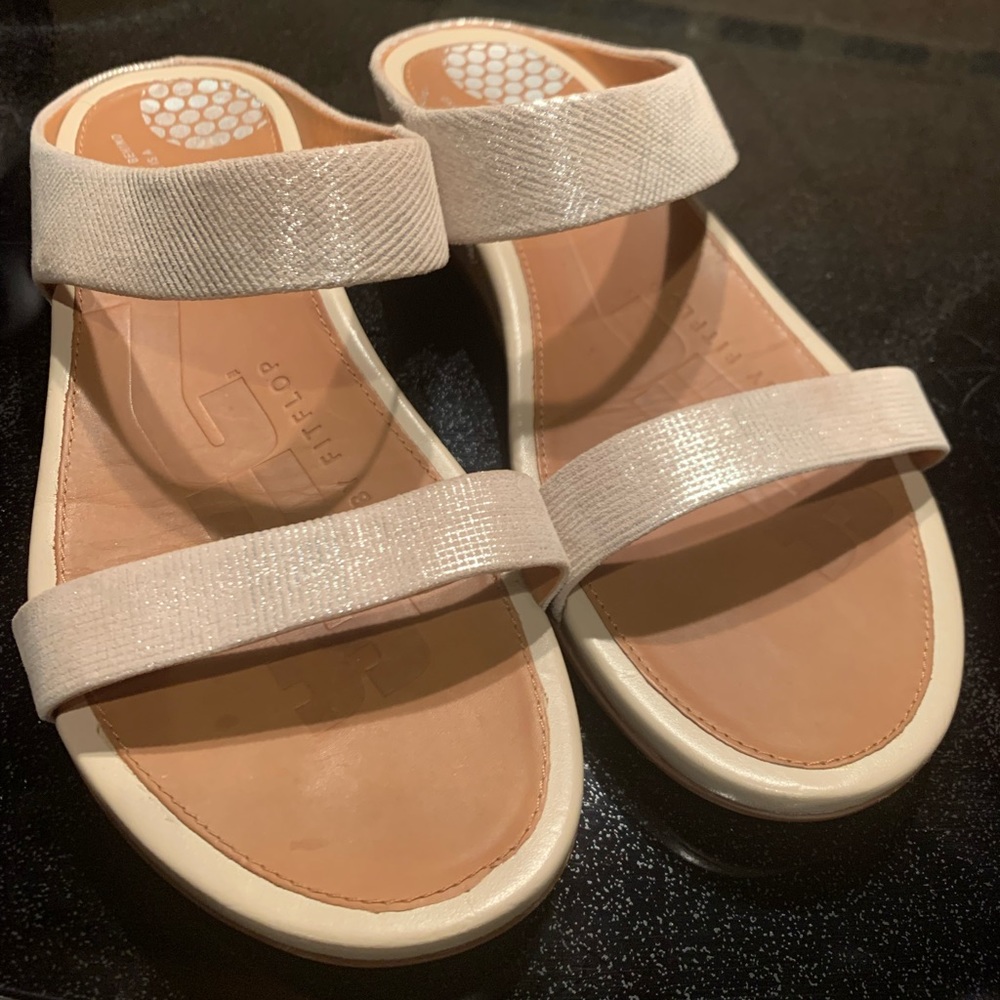 FitFlop tan 2 strap sandals